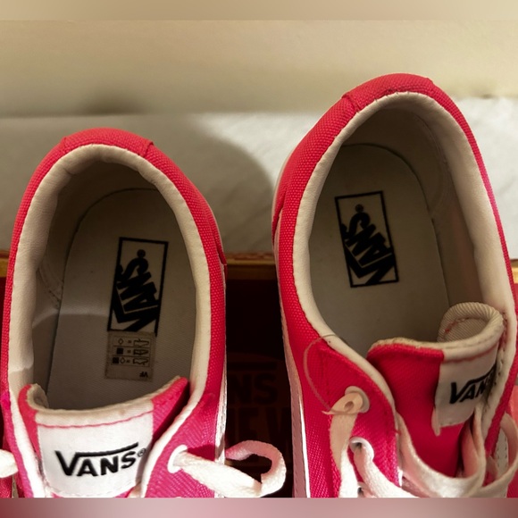 Grade School Vans Ward. Neon pink/white - Picture 4 of 11